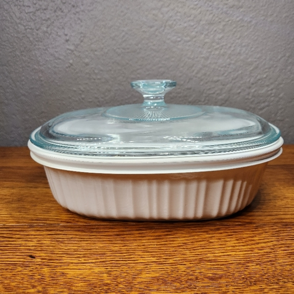 Corningware French White Casserole with 2 lids